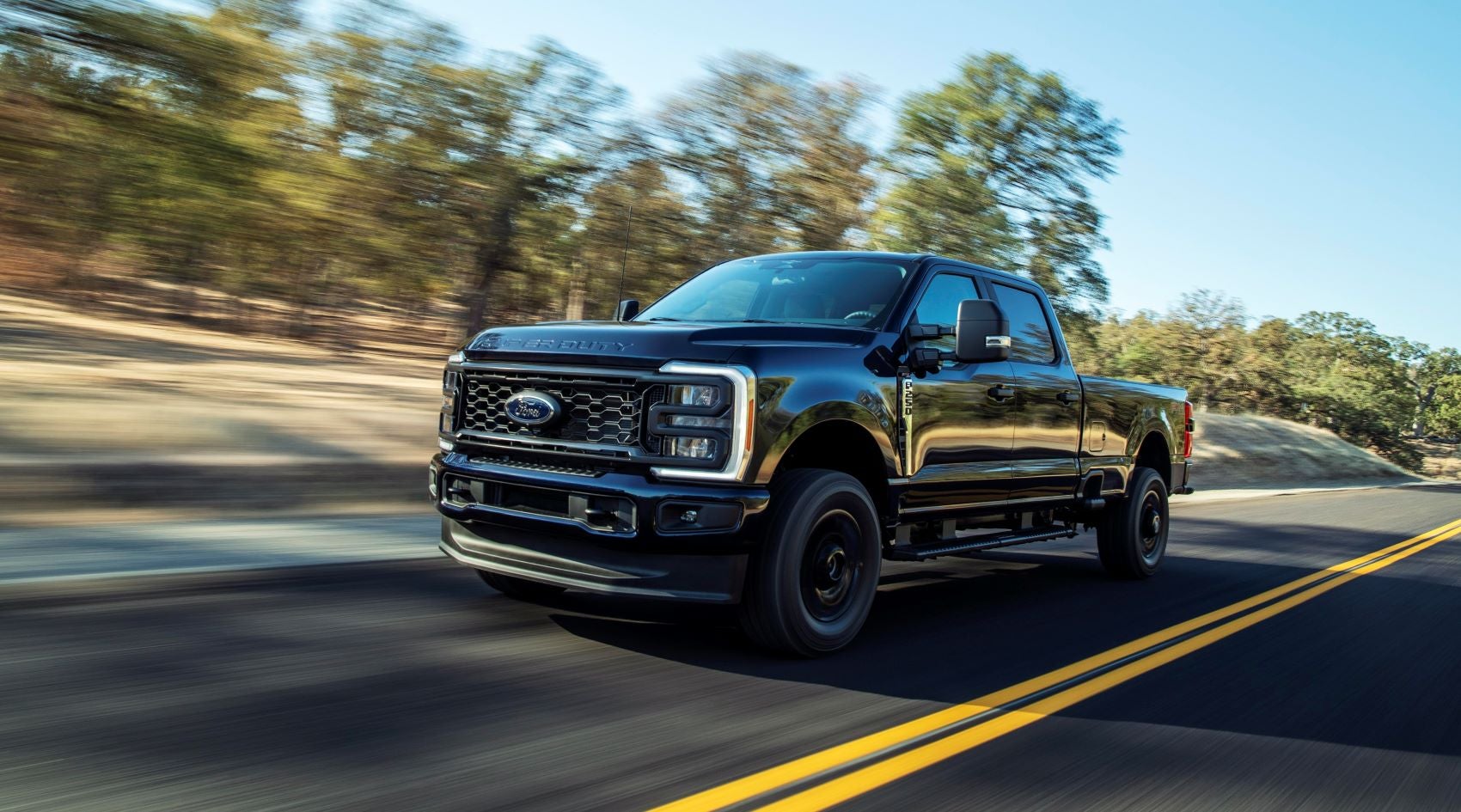 2023 Ford Super Duty Commercial Truck