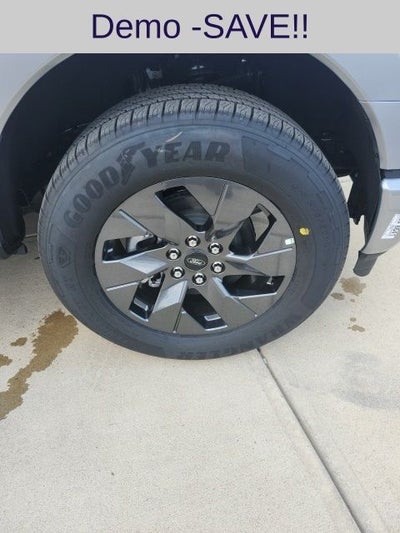 2025 Ford F-150 Lightning Flash™