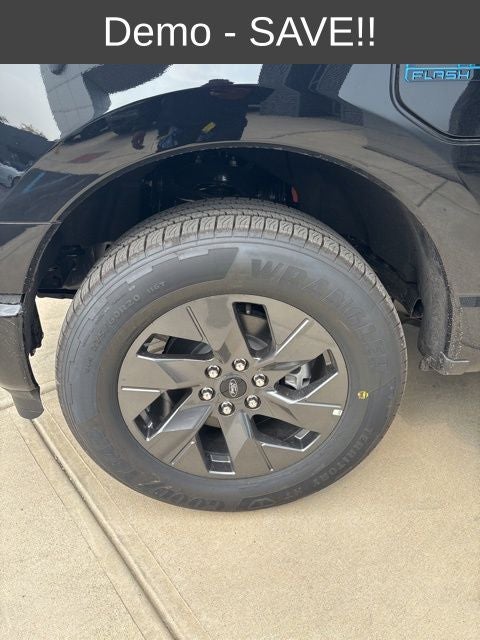 2025 Ford F-150 Lightning Flash™