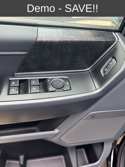 2025 Ford F-150 Lightning Flash™