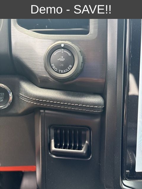 2025 Ford F-150 Lightning Flash™