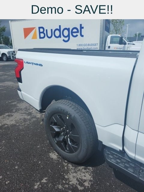 2025 Ford F-150 Lightning Lariat®
