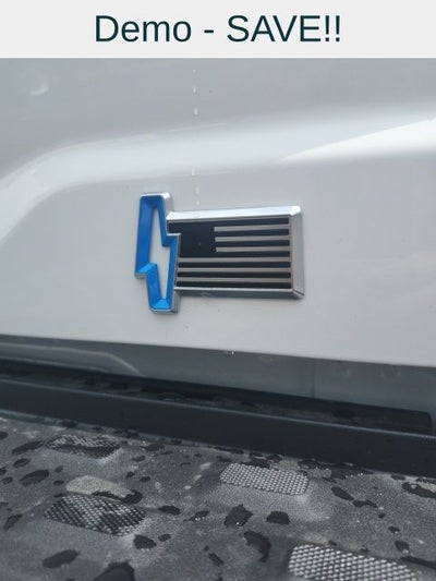 2025 Ford F-150 Lightning Lariat®