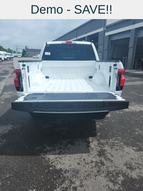 2025 Ford F-150 Lightning Lariat®