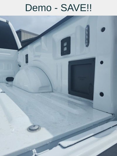 2025 Ford F-150 Lightning Lariat®