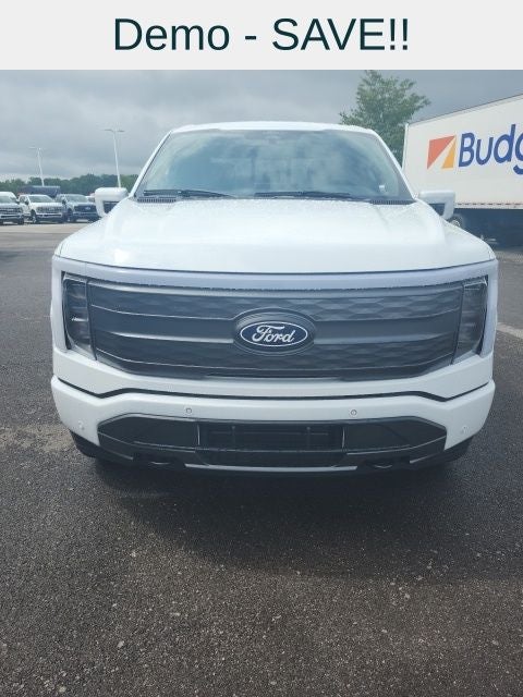 2025 Ford F-150 Lightning Lariat®