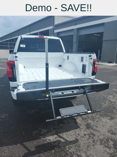 2025 Ford F-150 Lightning Lariat®