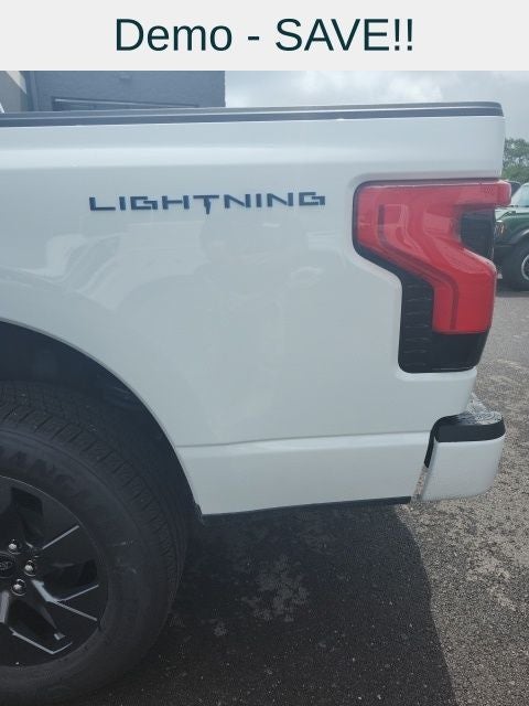 2025 Ford F-150 Lightning Lariat®