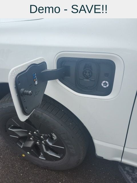 2025 Ford F-150 Lightning Lariat®