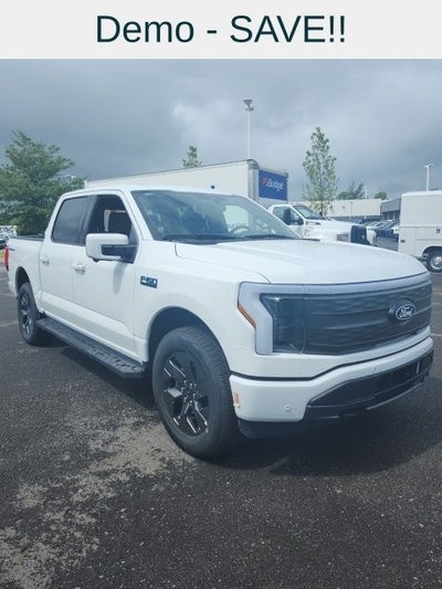 2025 Ford F-150 Lightning Lariat®
