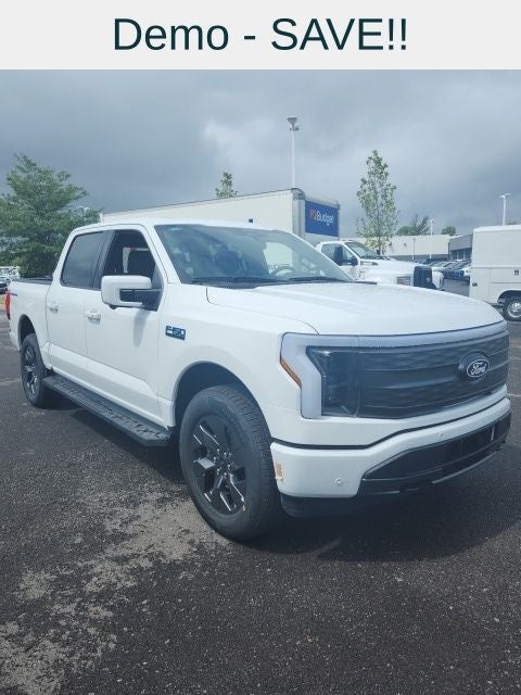 2025 Ford F-150 Lightning Lariat®