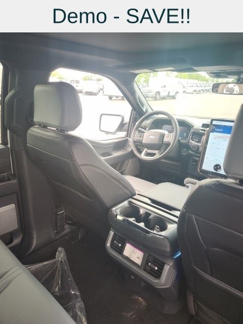 2025 Ford F-150 Lightning Lariat®