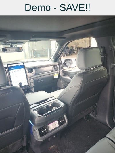 2025 Ford F-150 Lightning Lariat®