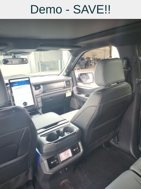 2025 Ford F-150 Lightning Lariat®