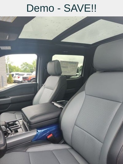 2025 Ford F-150 Lightning Lariat®