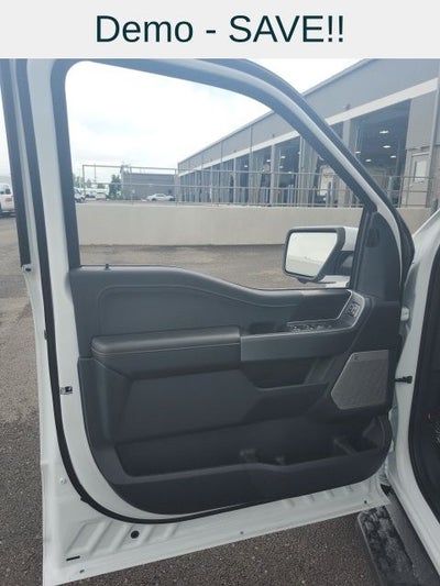 2025 Ford F-150 Lightning Lariat®