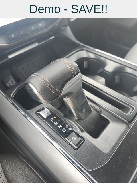 2025 Ford F-150 Lightning Lariat®