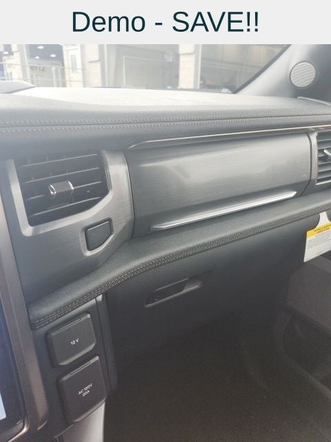 2025 Ford F-150 Lightning Lariat®