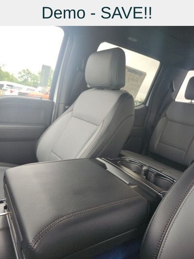 2025 Ford F-150 Lightning Lariat®