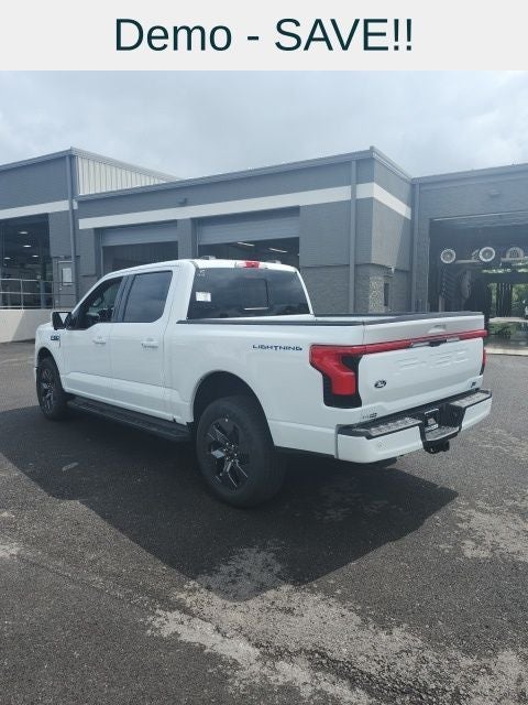 2025 Ford F-150 Lightning Lariat®
