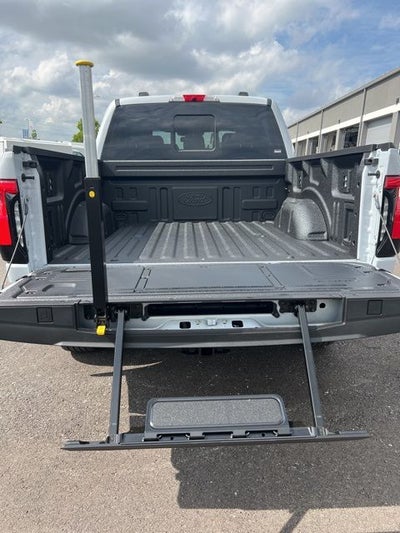 2025 Ford F-150 Lightning Lariat®