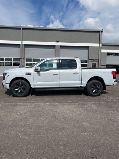 2025 Ford F-150 Lightning Lariat®