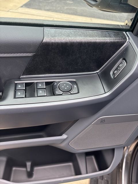 2025 Ford F-150 Lightning Flash™