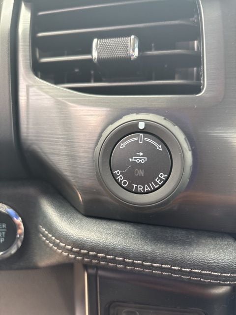 2025 Ford F-150 Lightning Flash™