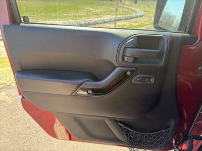 2012 Jeep Wrangler Unlimited Sahara