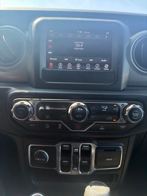 2022 Jeep Wrangler Unlimited Beach