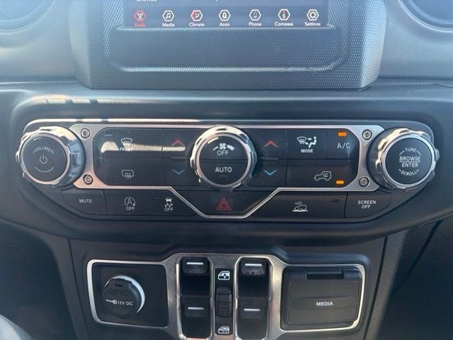 2022 Jeep Wrangler Unlimited Beach