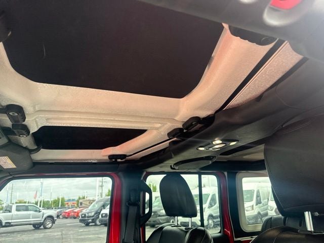 2021 Jeep Wrangler Unlimited Sahara Altitude