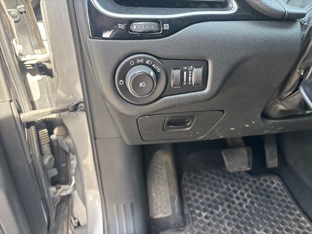2019 Jeep Cherokee Altitude