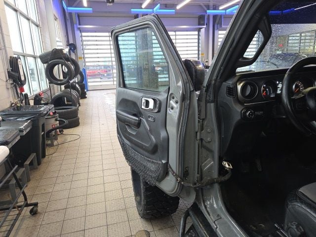 2021 Jeep Gladiator Willys