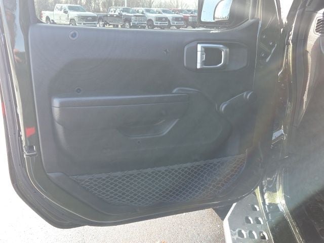 2022 Jeep Gladiator Sport