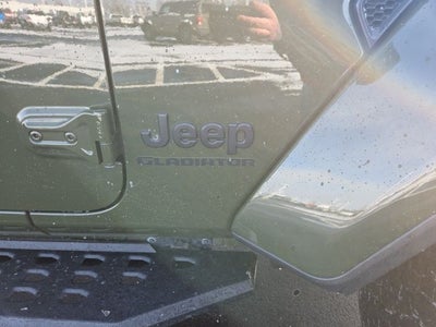 2022 Jeep Gladiator Sport