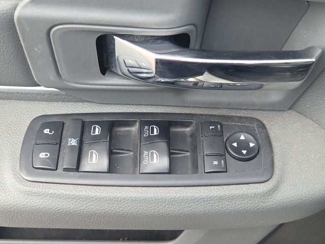 2018 RAM 1500 SLT
