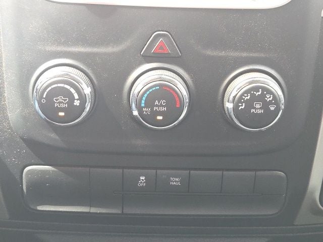 2018 RAM 1500 SLT