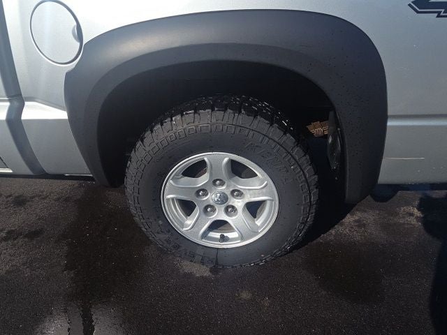 2005 Dodge Dakota SLT 131 WB