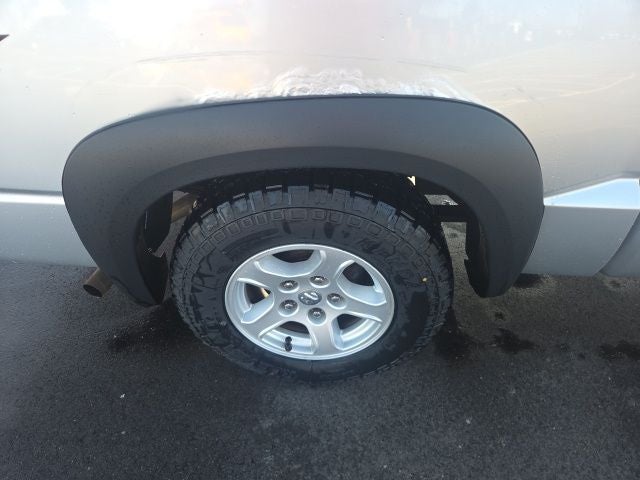 2005 Dodge Dakota SLT 131 WB