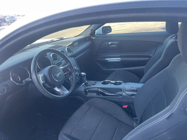 2015 Ford Mustang V6