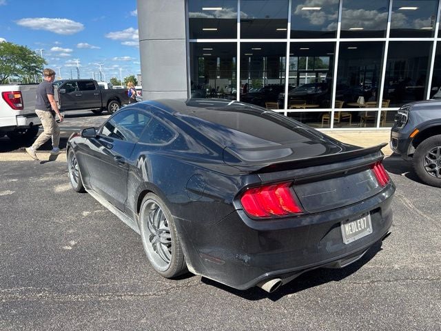 2016 Ford Mustang V6