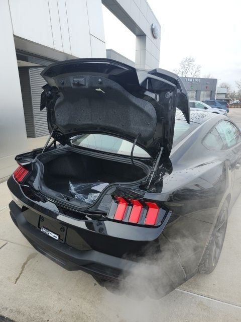 2026 Ford Mustang Dark Horse