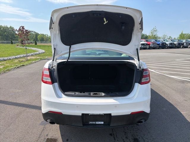 2018 Ford Taurus SEL