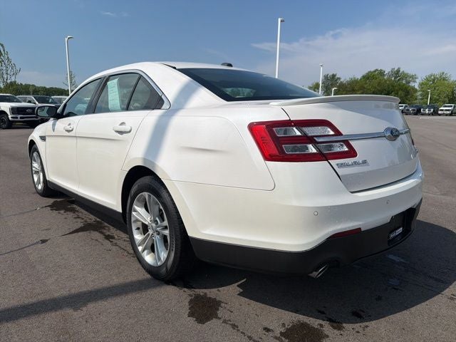 2018 Ford Taurus SEL