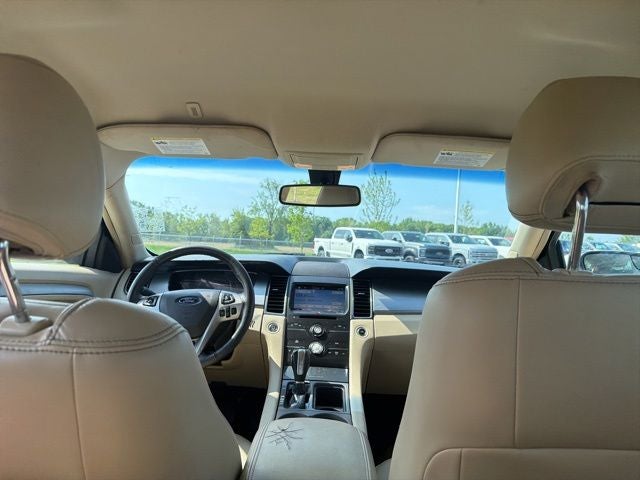 2018 Ford Taurus SEL