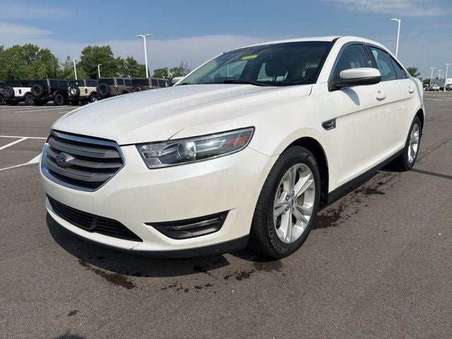 2018 Ford Taurus SEL