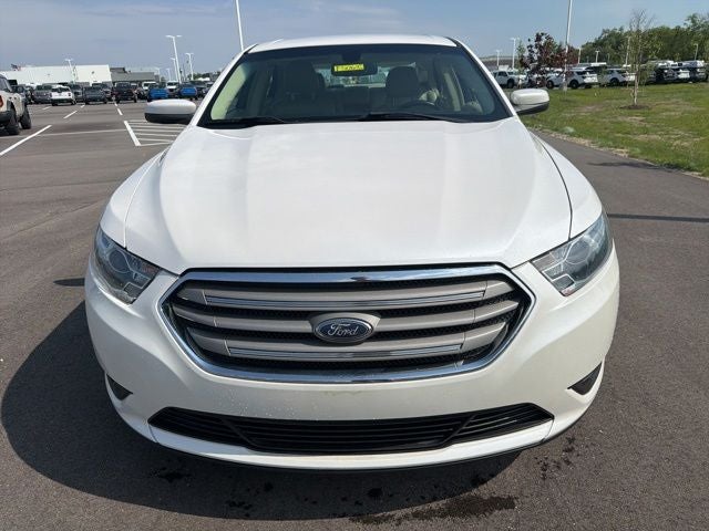 2018 Ford Taurus SEL