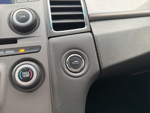 2018 Ford Taurus SEL