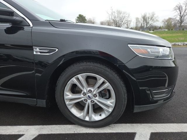 2016 Ford Taurus SEL